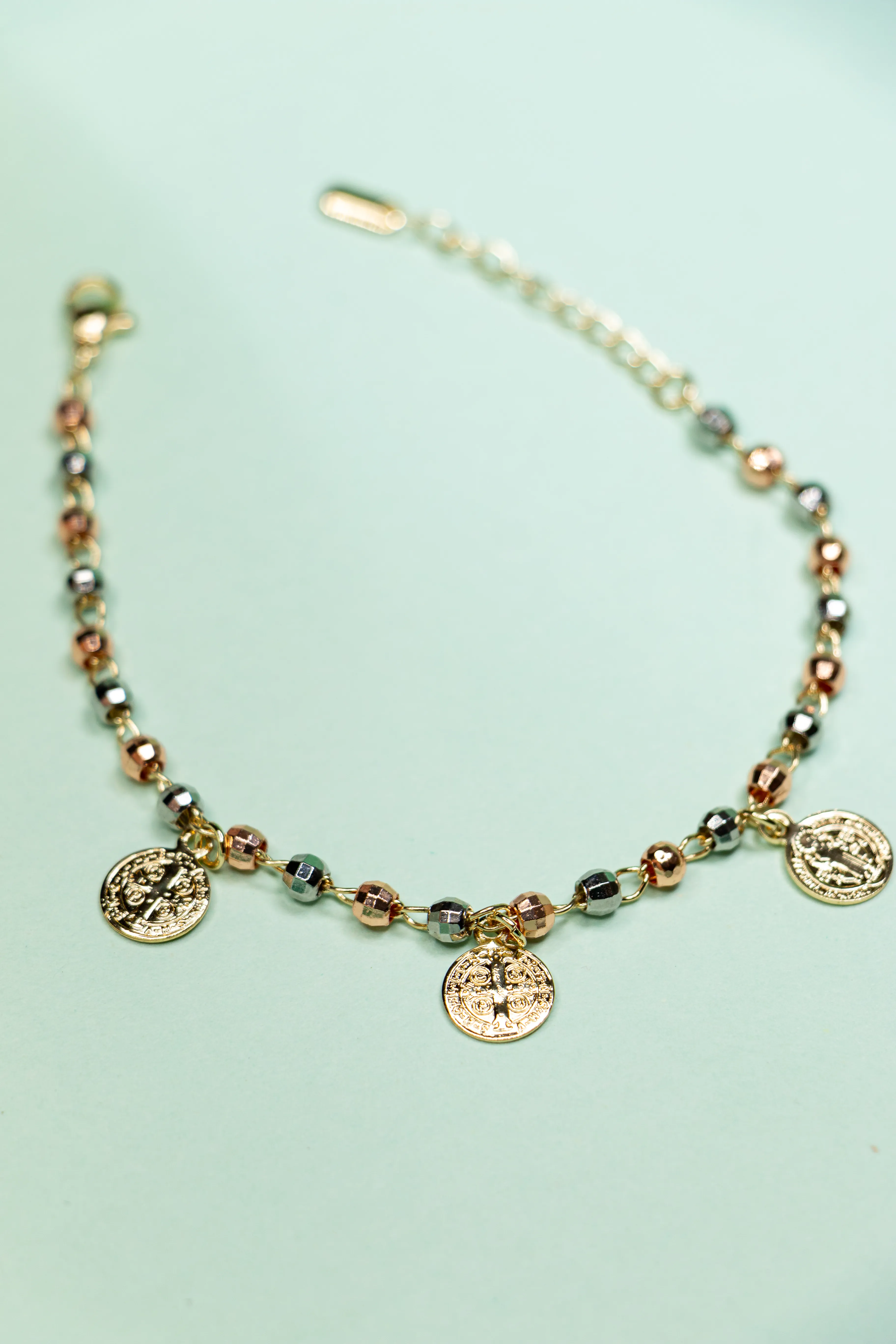 Pulsera San Benito Tres Oros